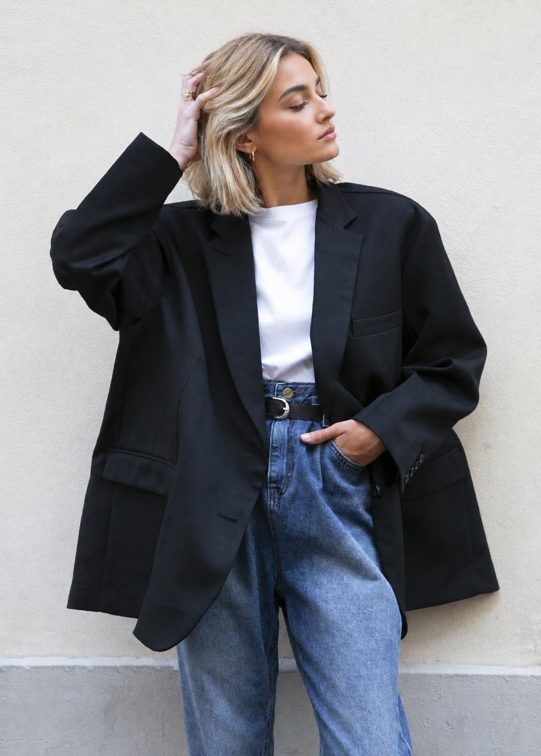 Tünd lacivərd oversize qadın pencəyinin ön görünüşü